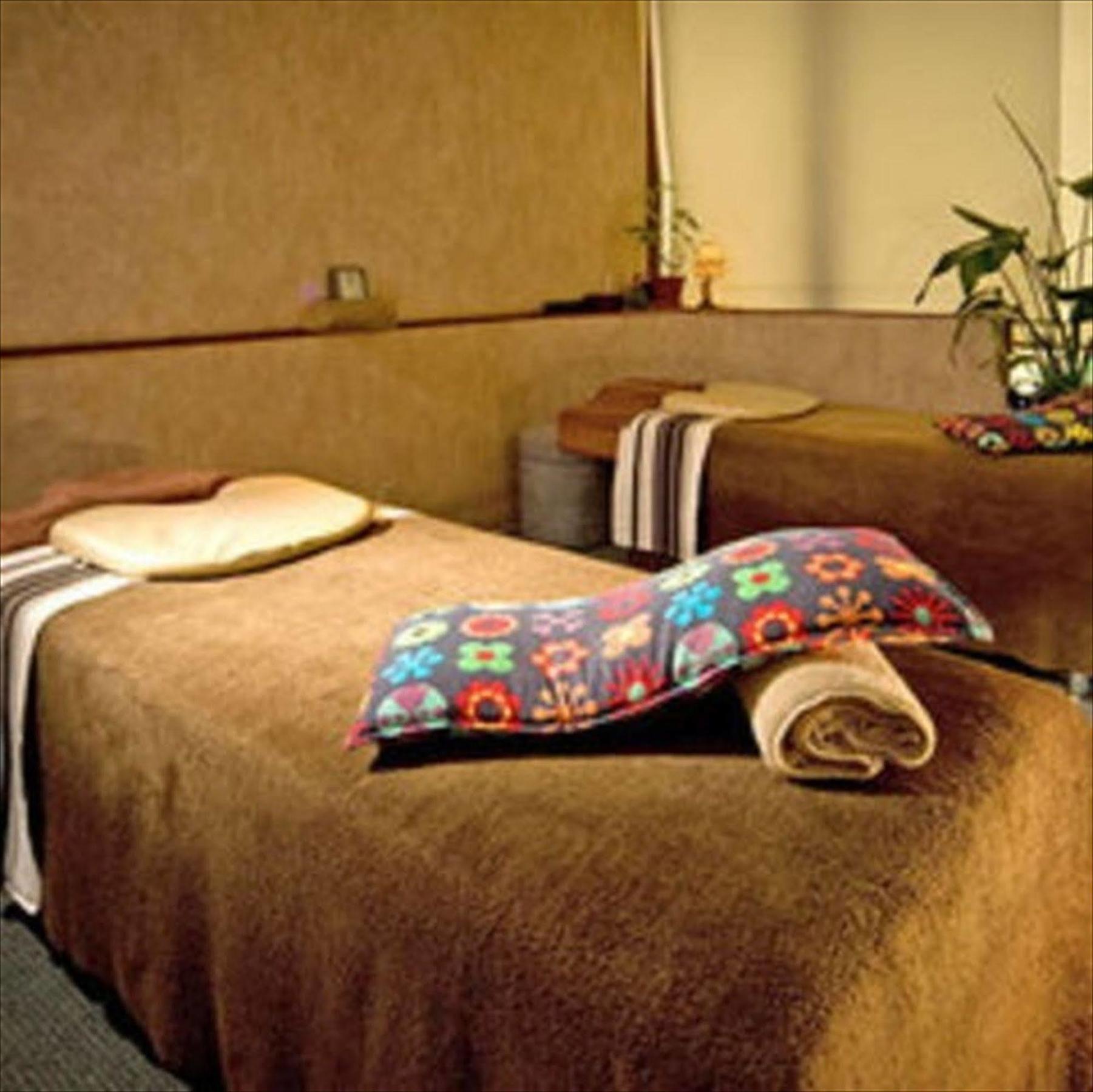 Gr Hotel Esaka Suita Esterno foto